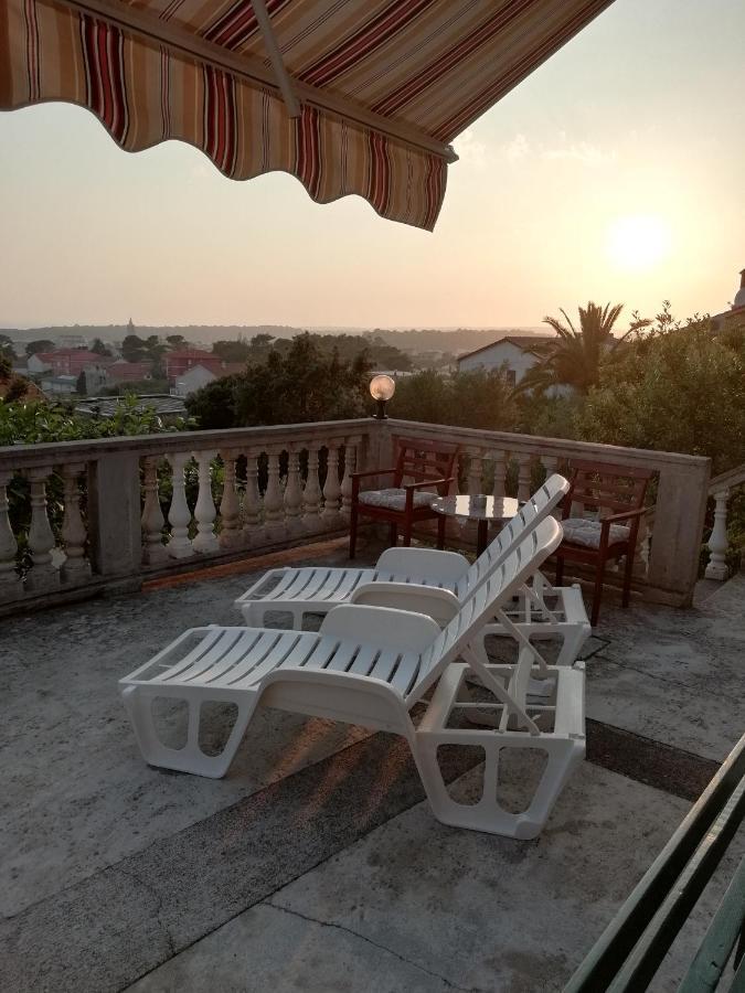 Feel Good Apartment Banjol ภายนอก รูปภาพ